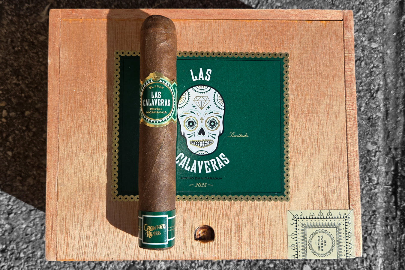 Crowned Heads Las Calaveras 2025 5x52 Robusto