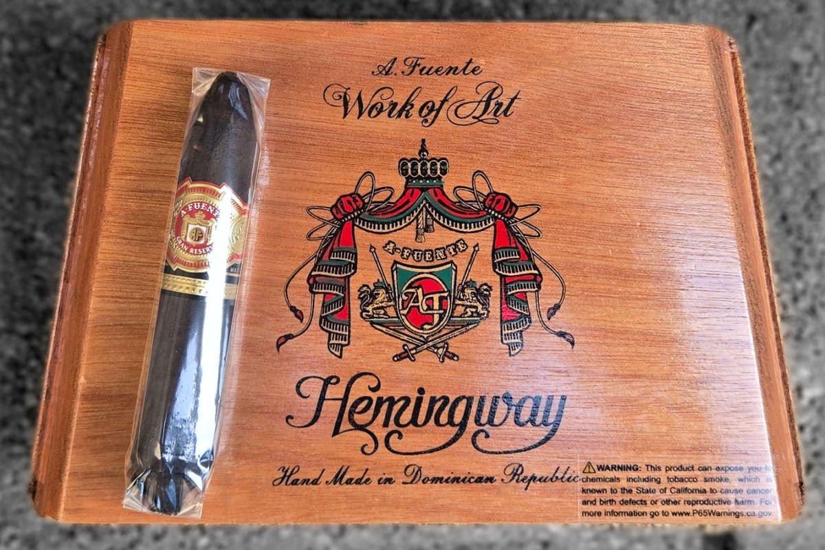Arturo Fuente Hemingway Maduro Work of Art