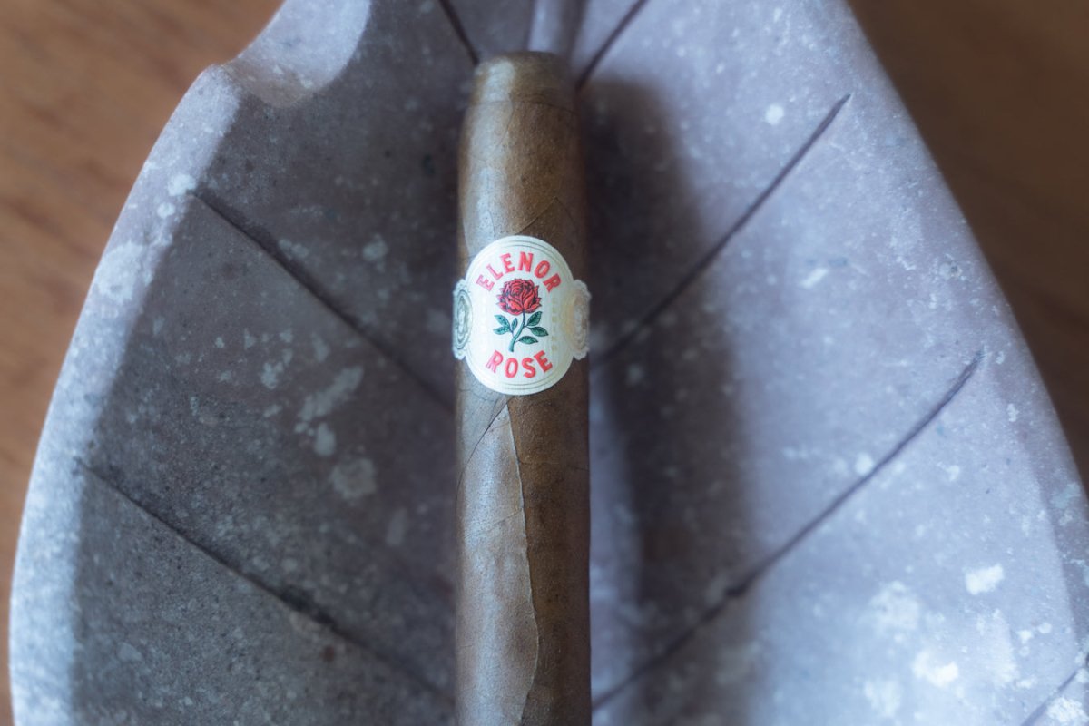 Serino Elenor Rose Eagle cigar