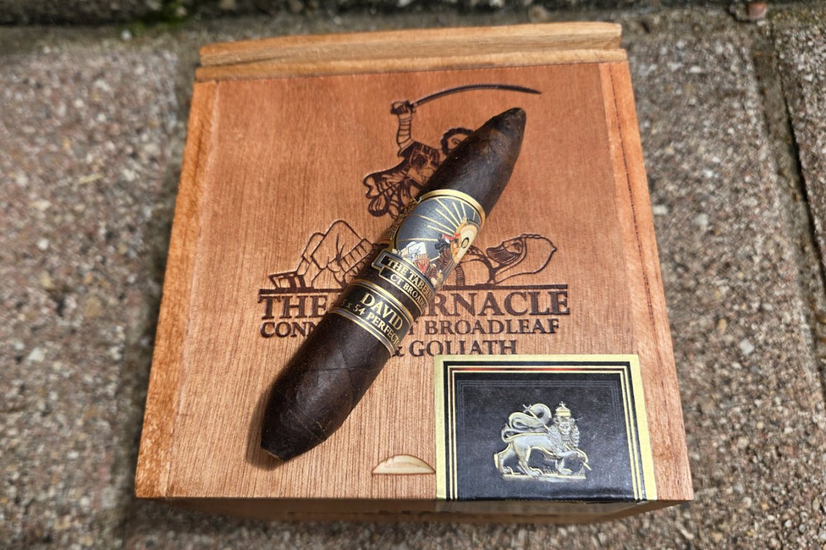 Tabernacle David Cigar Broadleaf by Foundation